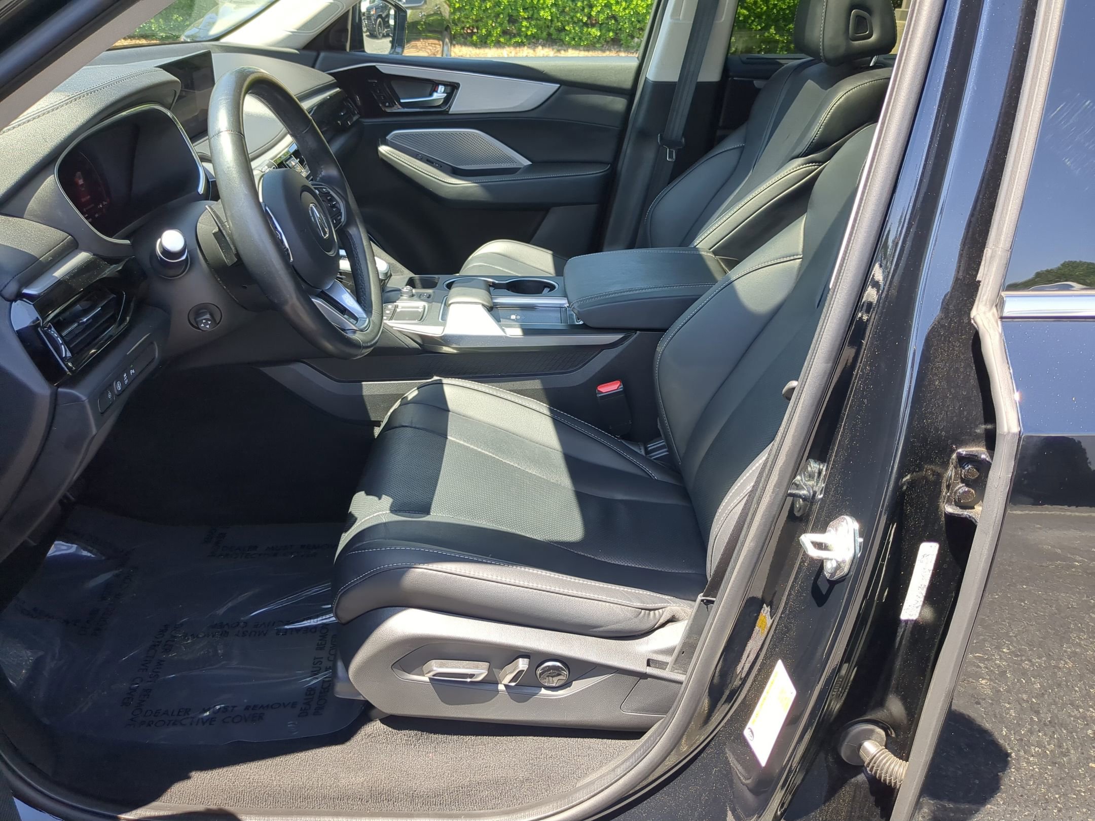 Used 2024 Acura MDX SH-AWD w/ Technology Package image 16