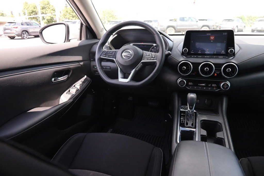 Used 2020 Nissan Sentra SV FWD image 22