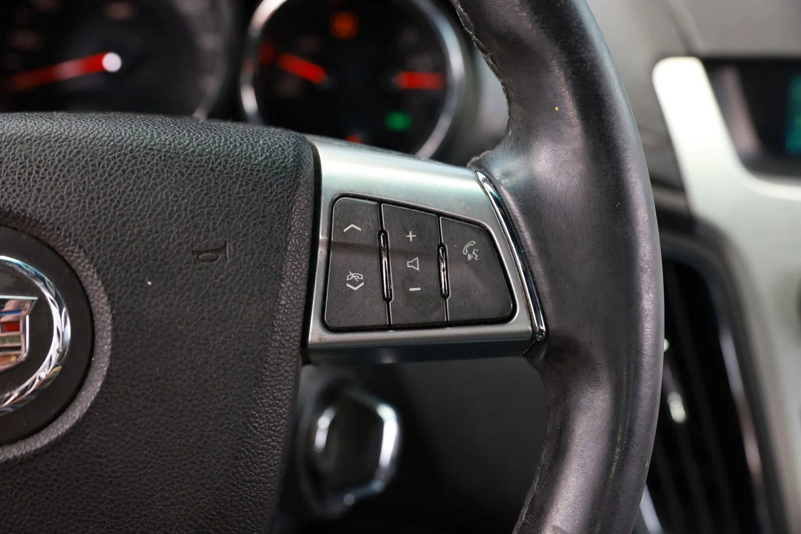 Used 2011 Cadillac CTS Coupe RWD image 27