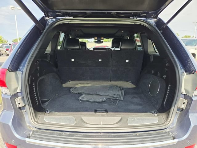 Used 2020 Jeep Grand Cherokee Overland AWD/4WD image 12