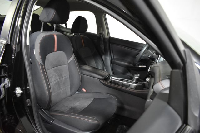 Certified 2021 Nissan Sentra SR FWD image 31