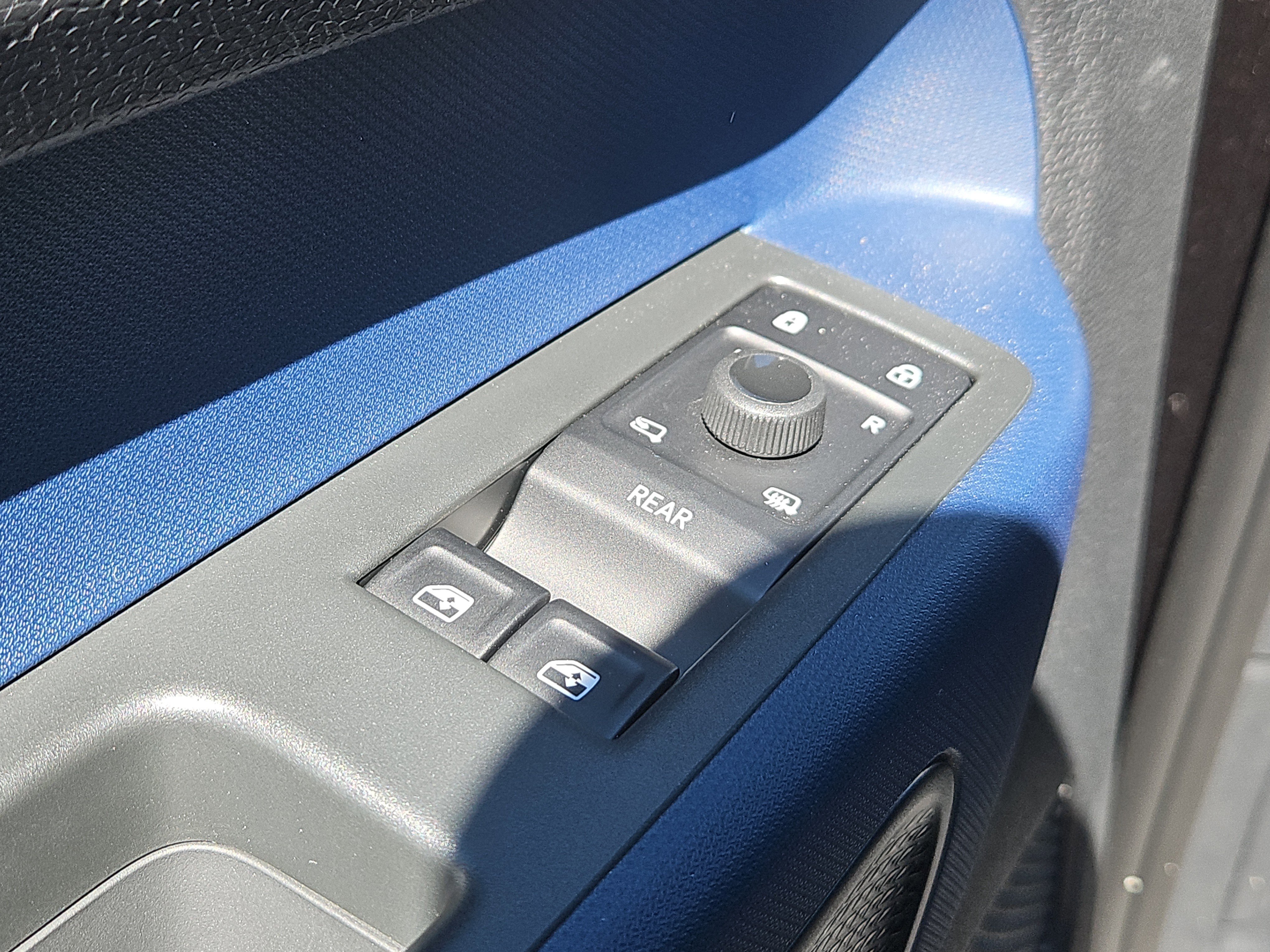 New 2025 Volkswagen ID. Buzz Pro S image 6