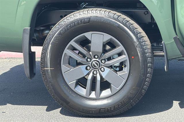 New 2026 Nissan Frontier SV w/ Tow Package AWD/4WD image 31