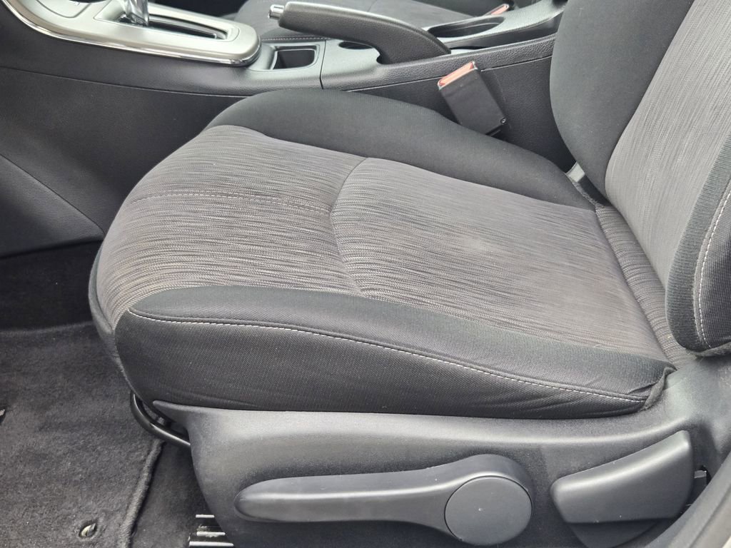 Used 2014 Nissan Sentra SV FWD image 25