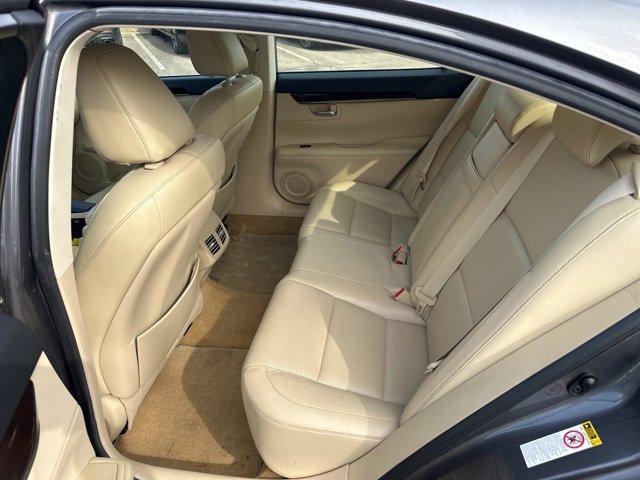Used 2013 Lexus ES 350 w/ Luxury Pkg image 9