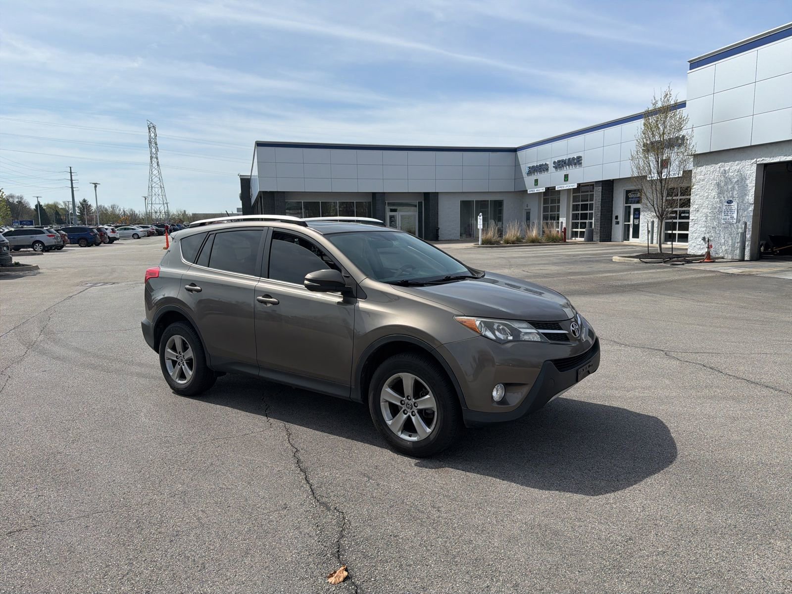 Used 2015 Toyota RAV4 XLE AWD/4WD image 12