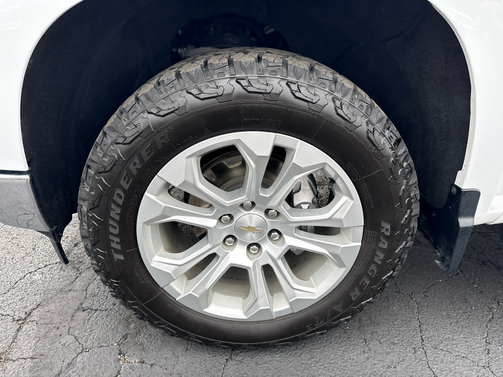 Certified 2023 Chevrolet Silverado 1500 LTZ w/ Z71 Off-Road Package AWD/4WD image 9