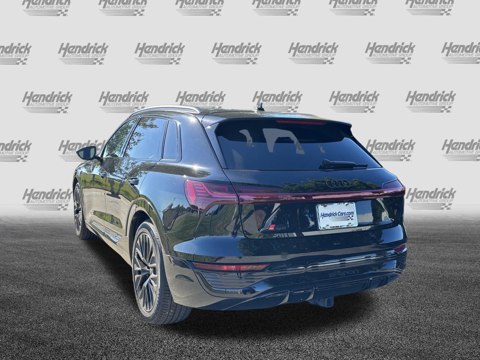 Used 2024 Audi Q8 e-tron Prestige w/ Prestige Package AWD/4WD image 8