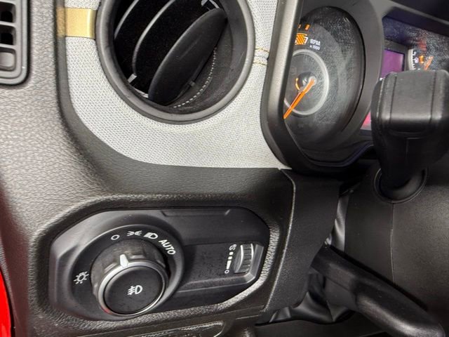 Used 2024 Jeep Wrangler Sport S image 19
