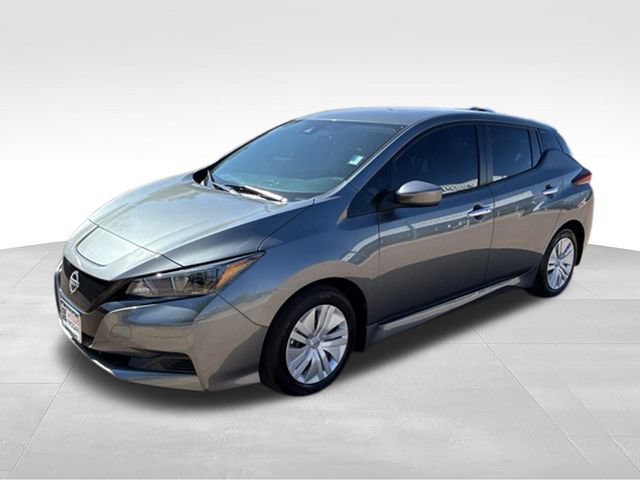 Certified 2025 Nissan Leaf S FWD image 4