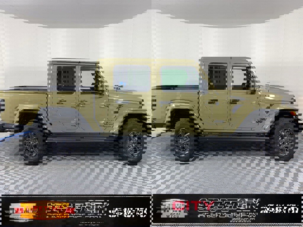 New 2025 Jeep Gladiator Sport image 8