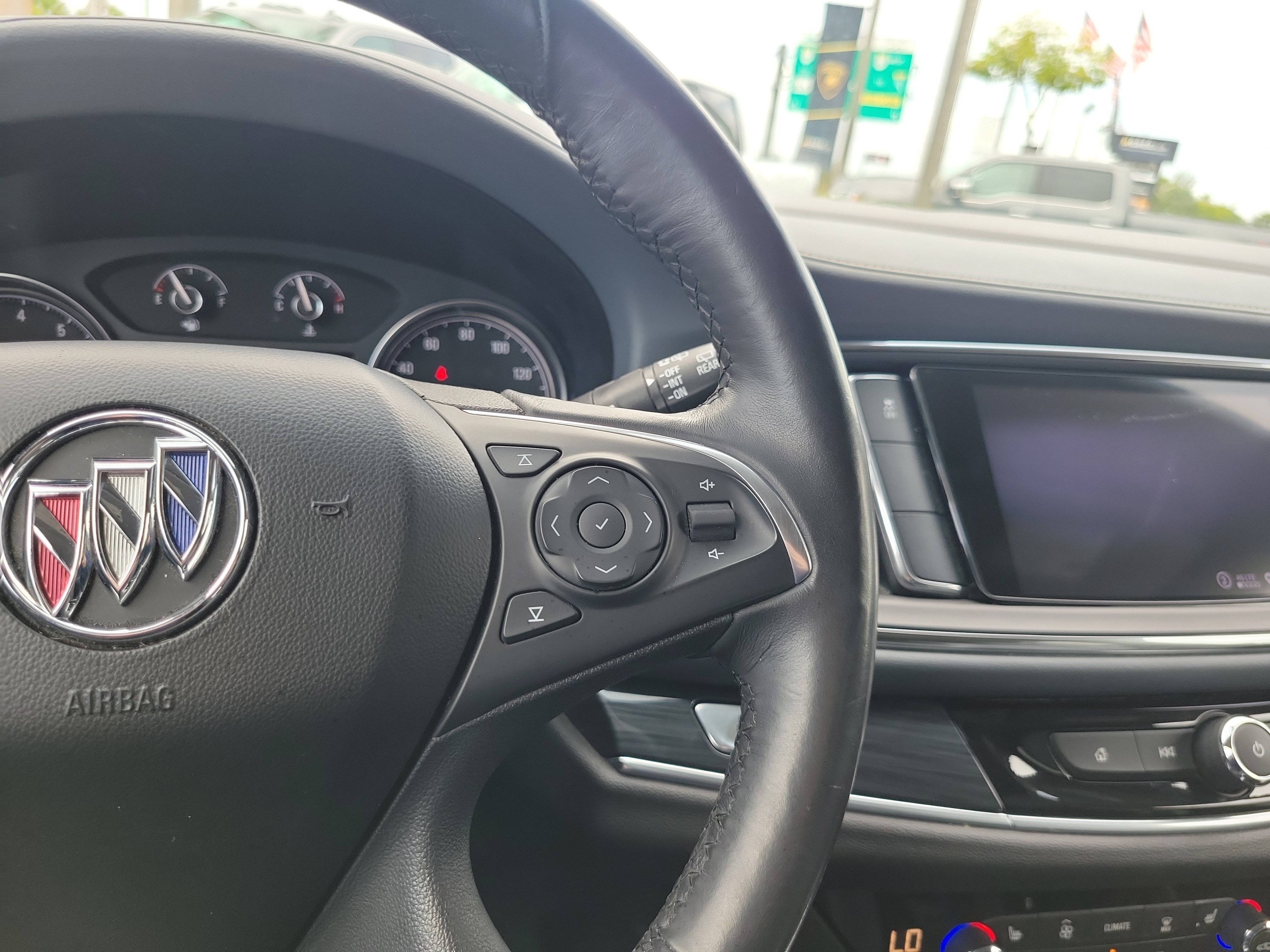 Used 2021 Buick Enclave Essence FWD image 21