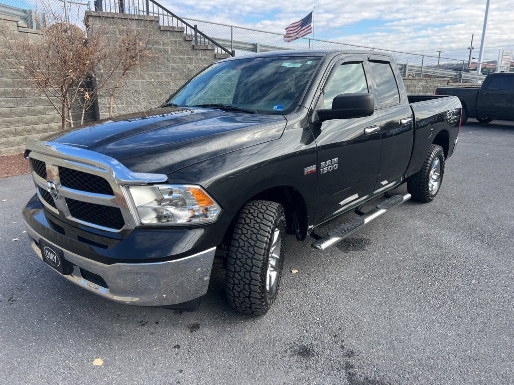 Used 2018 RAM 1500 Classic SLT image 28