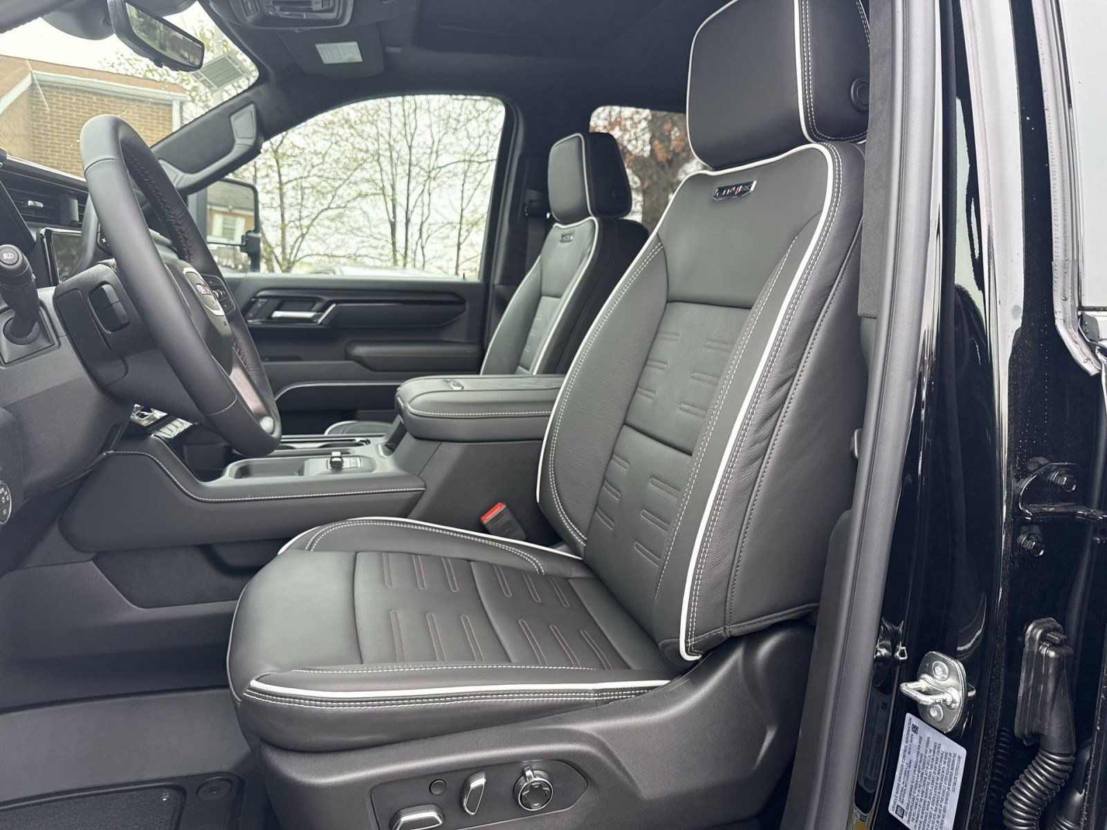 New 2026 GMC Sierra 2500 AT4X image 11