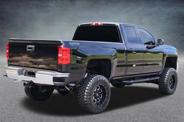 Used 2016 Chevrolet Silverado 2500 LT w/ LT Fleet Convenience Package AWD/4WD image 3