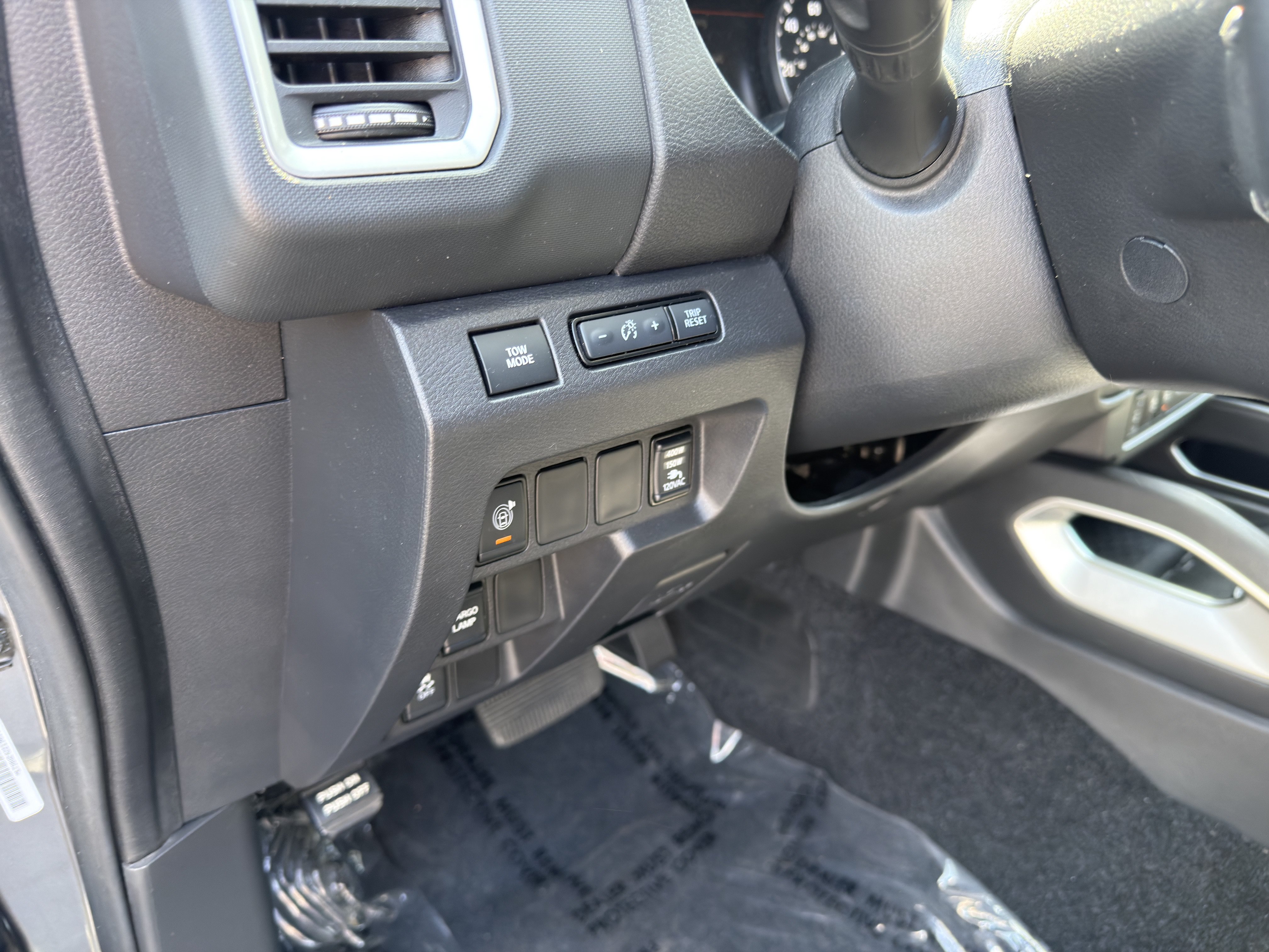 Used 2024 Nissan Frontier SV w/ SV Convenience Package RWD image 27