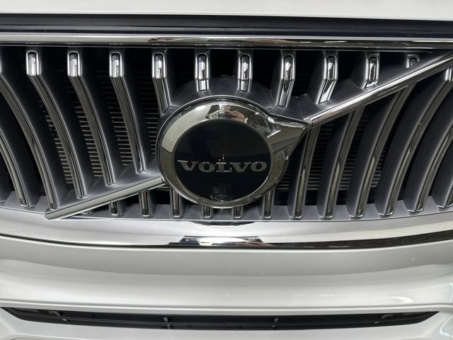 Used 2023 Volvo XC90 B6 Ultimate image 9