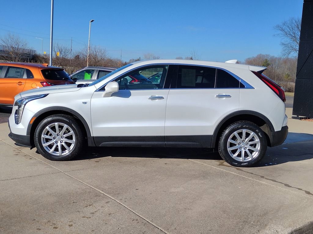 Used 2019 Cadillac XT4 Luxury AWD/4WD image 18
