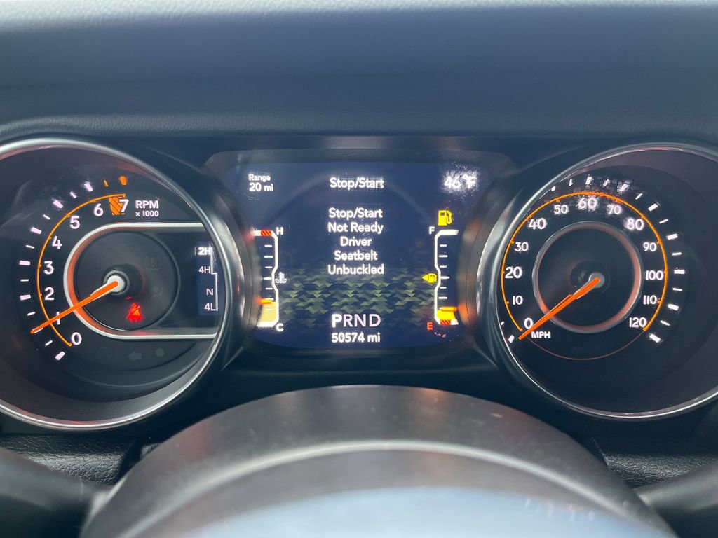 Used 2022 Jeep Wrangler Unlimited Sahara image 17