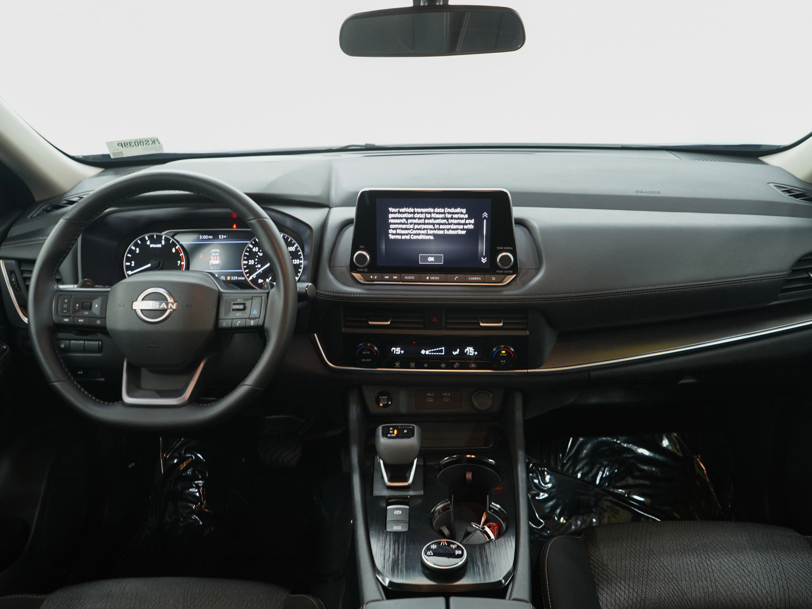 Used 2025 Nissan Rogue SV image 14