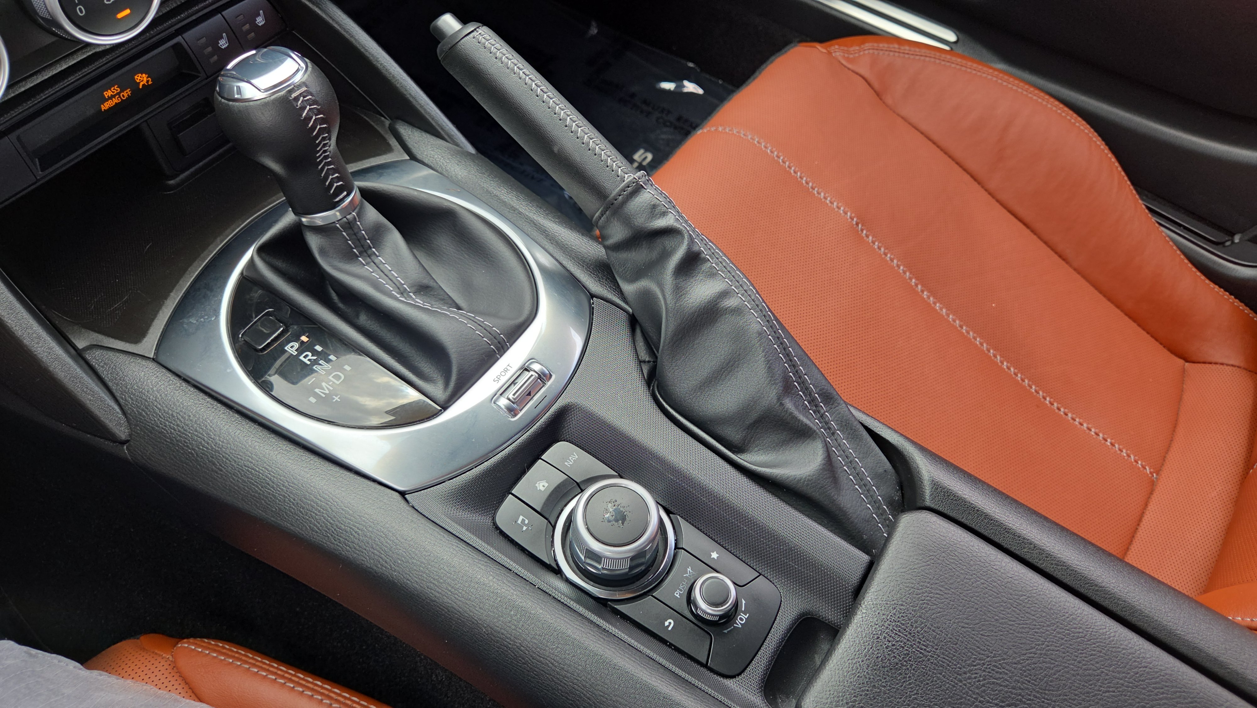 Used 2023 MAZDA MX-5 Miata Grand Touring RWD image 28