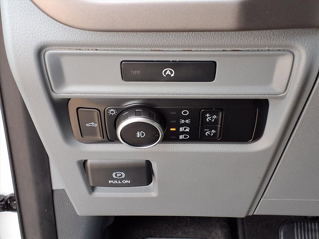 Used 2025 Ford F150 XLT w/ Equipment Group 301A Standard image 15