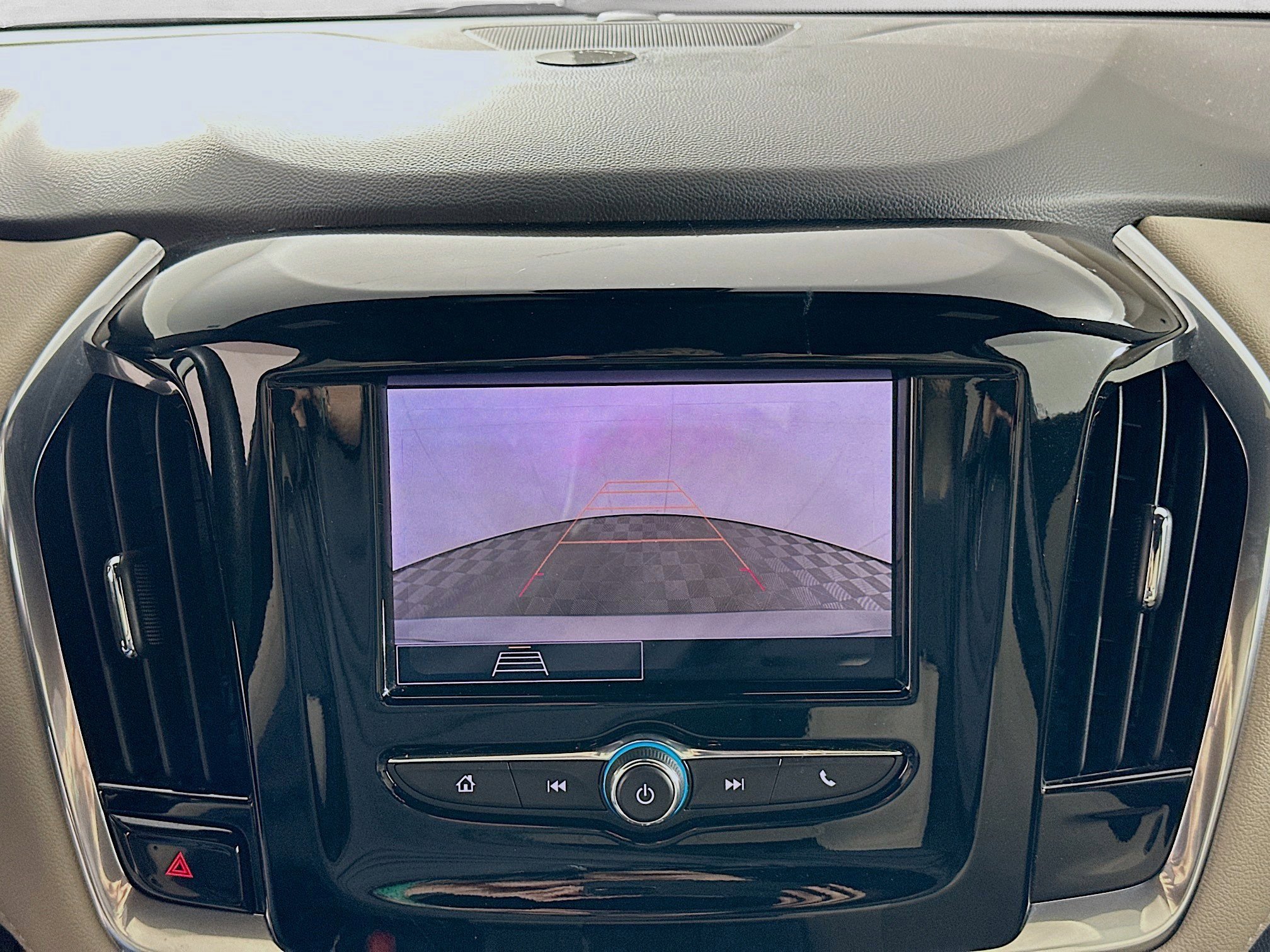 Used 2023 Chevrolet Traverse LS w/ Safety Package image 22