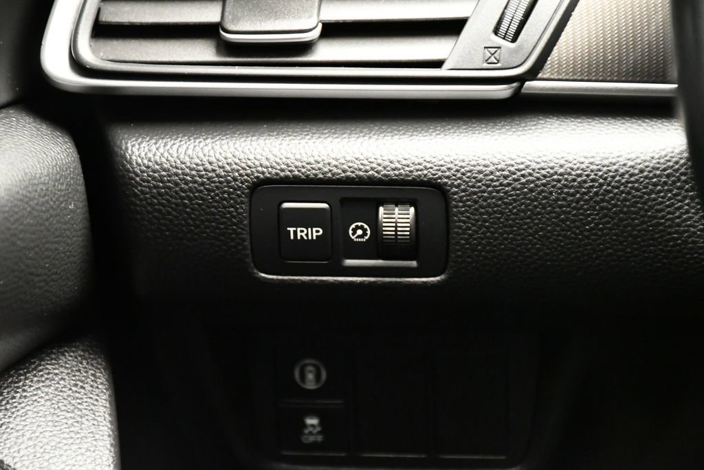 Used 2018 Honda Accord Sport image 19