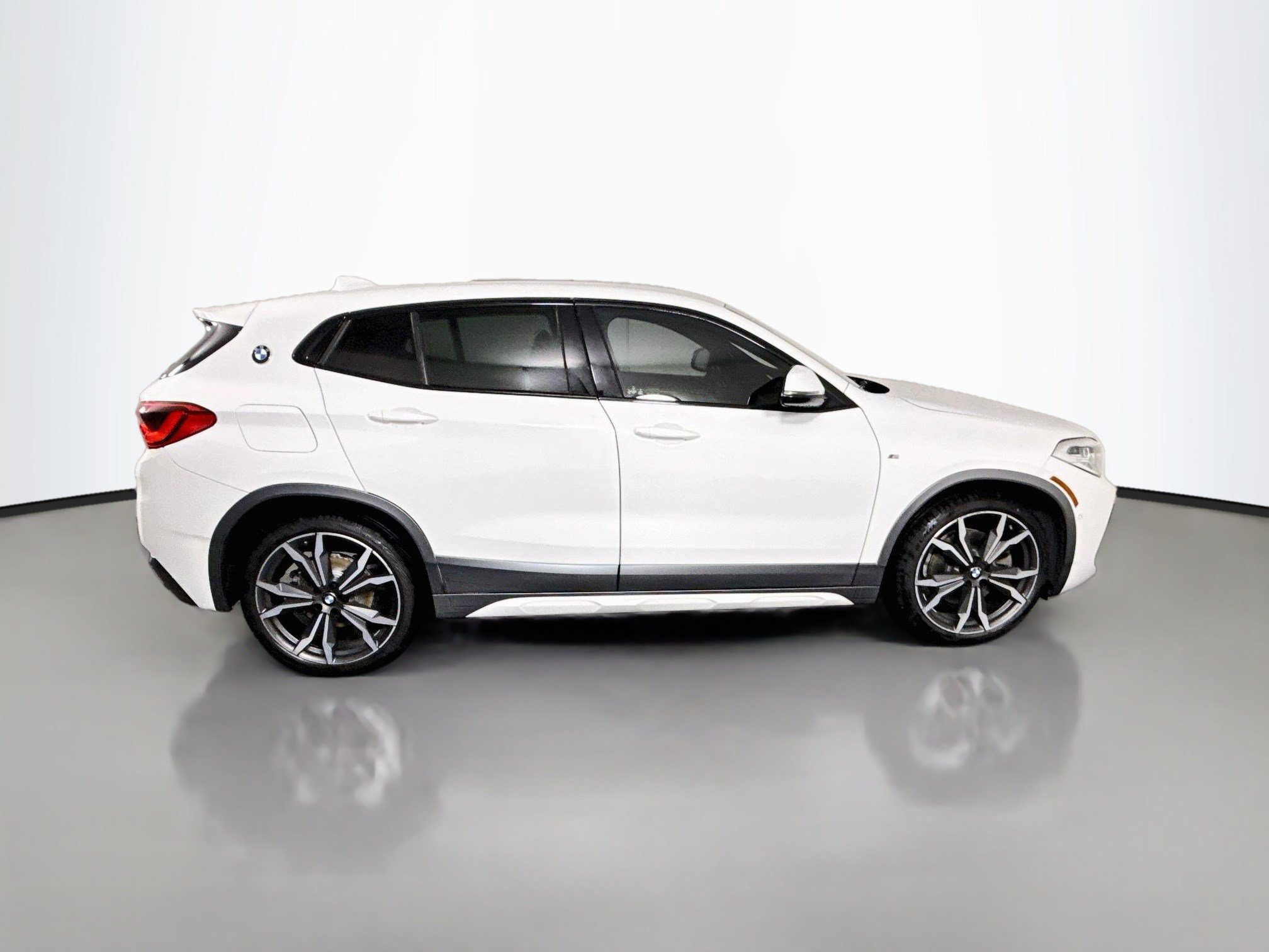Used 2020 BMW X2 sDrive28i w/ M Sport X Package FWD image 11