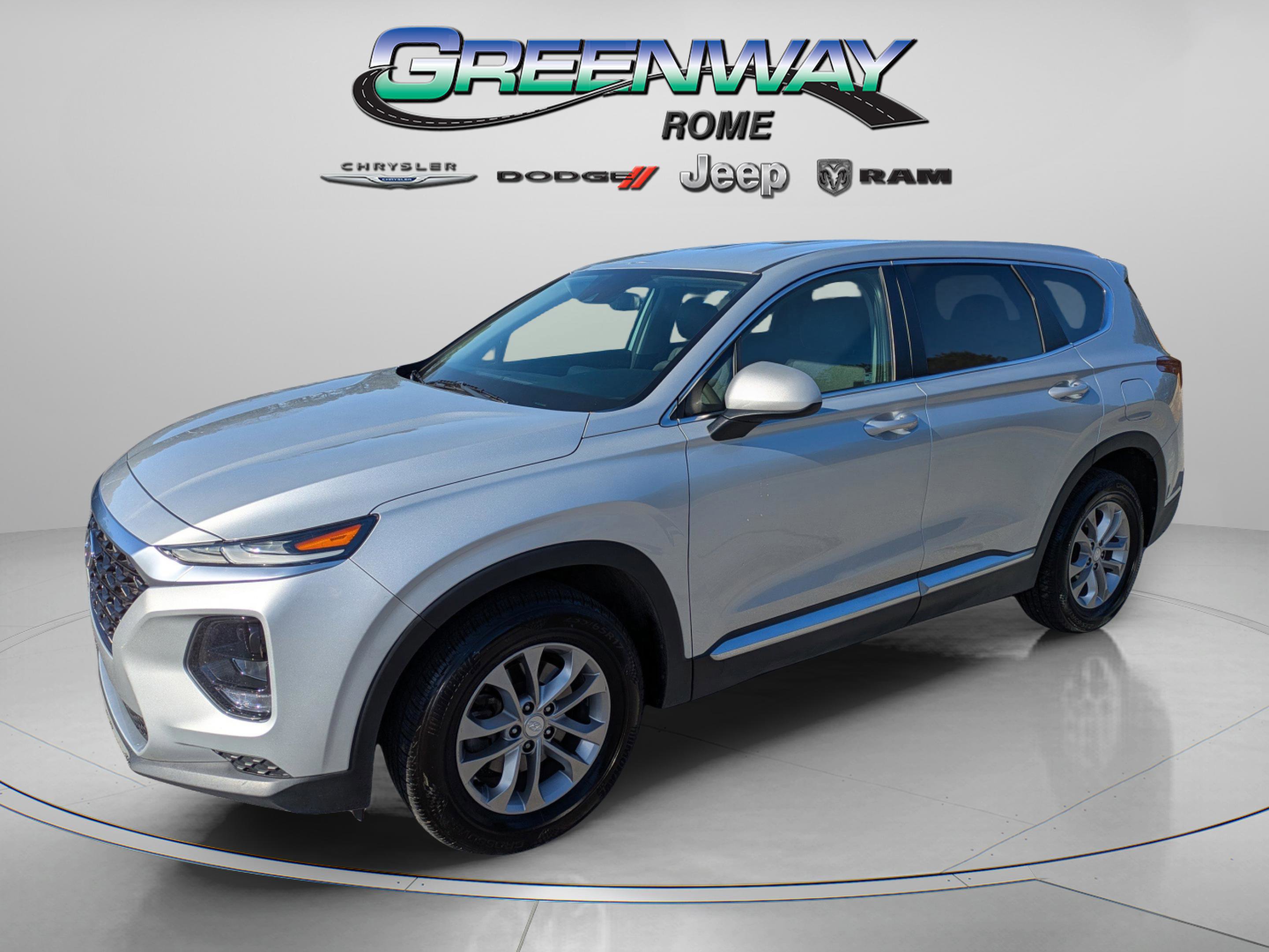 Used 2019 Hyundai Santa Fe SE image 4