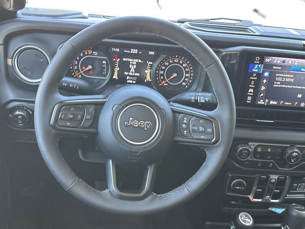 Used 2025 Jeep Gladiator Sport AWD/4WD image 18