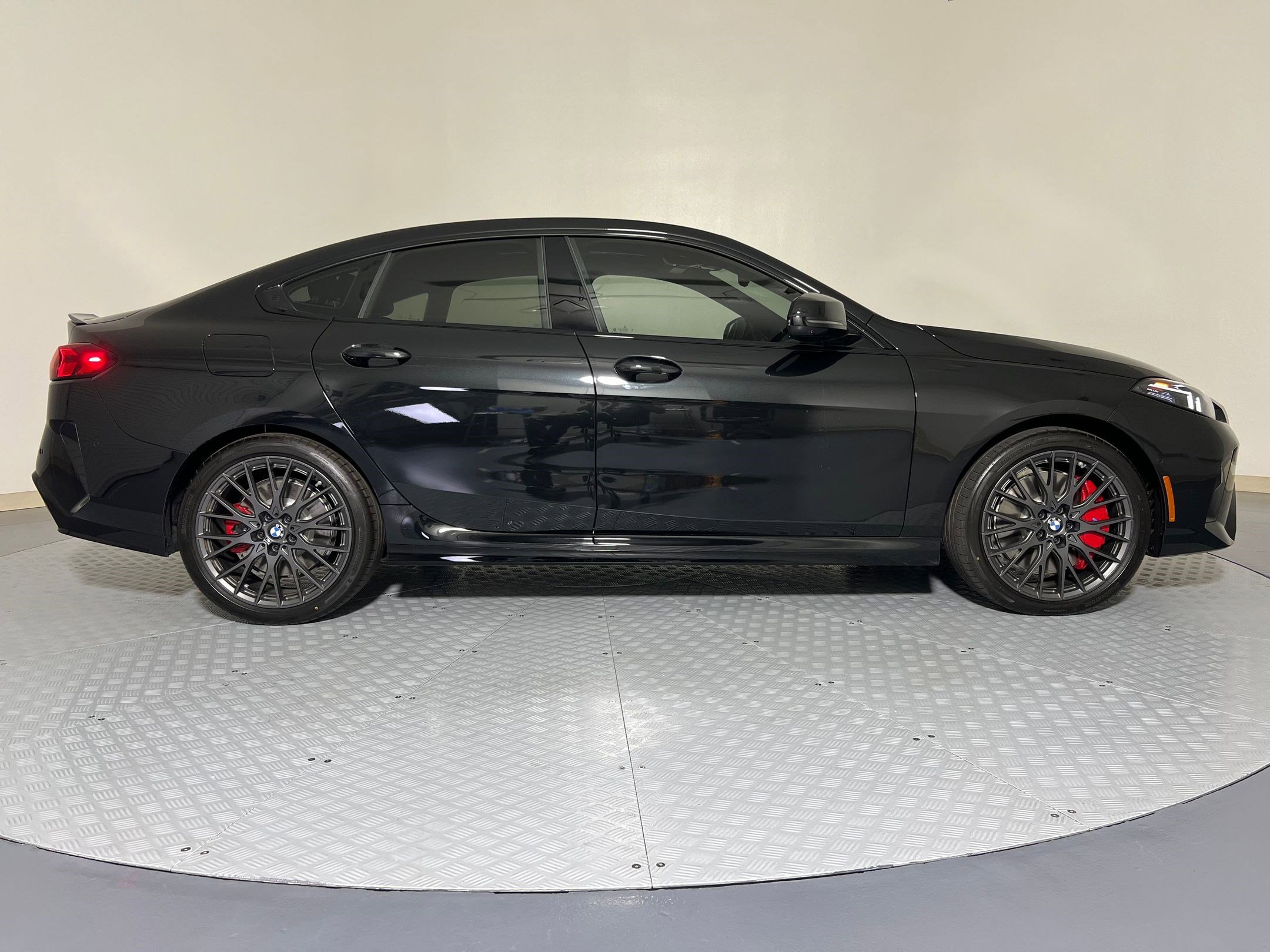 Used 2026 BMW M235i xDrive w/ Technology Package image 8