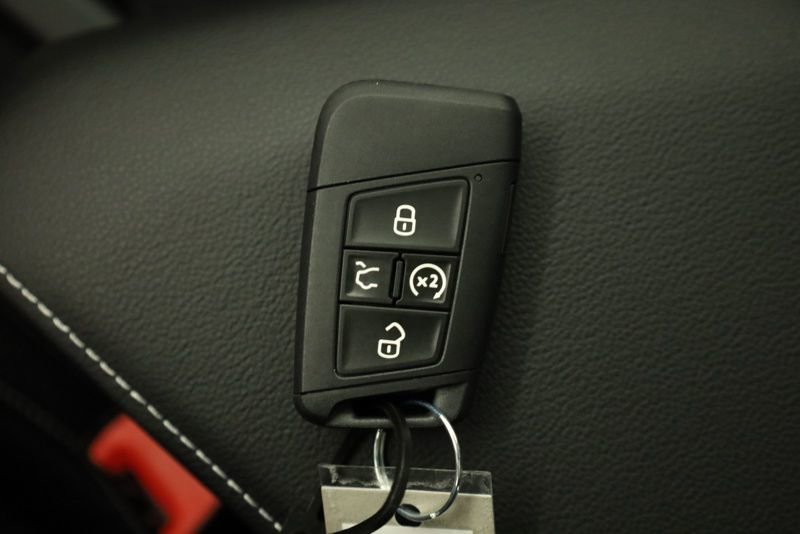 New 2026 Volkswagen Jetta SE image 37