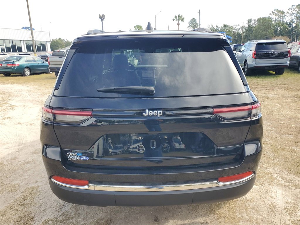 Used 2024 Jeep Grand Cherokee Limited 4xe image 8