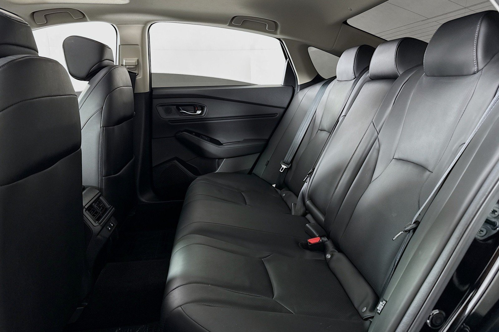 Used 2025 Honda Accord Touring image 8