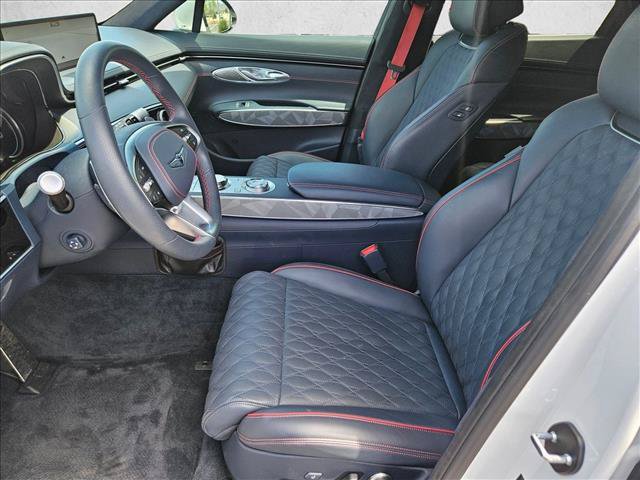 Used 2024 Genesis GV70 3.5T Sport w/ Sport Advanced Package AWD/4WD image 18