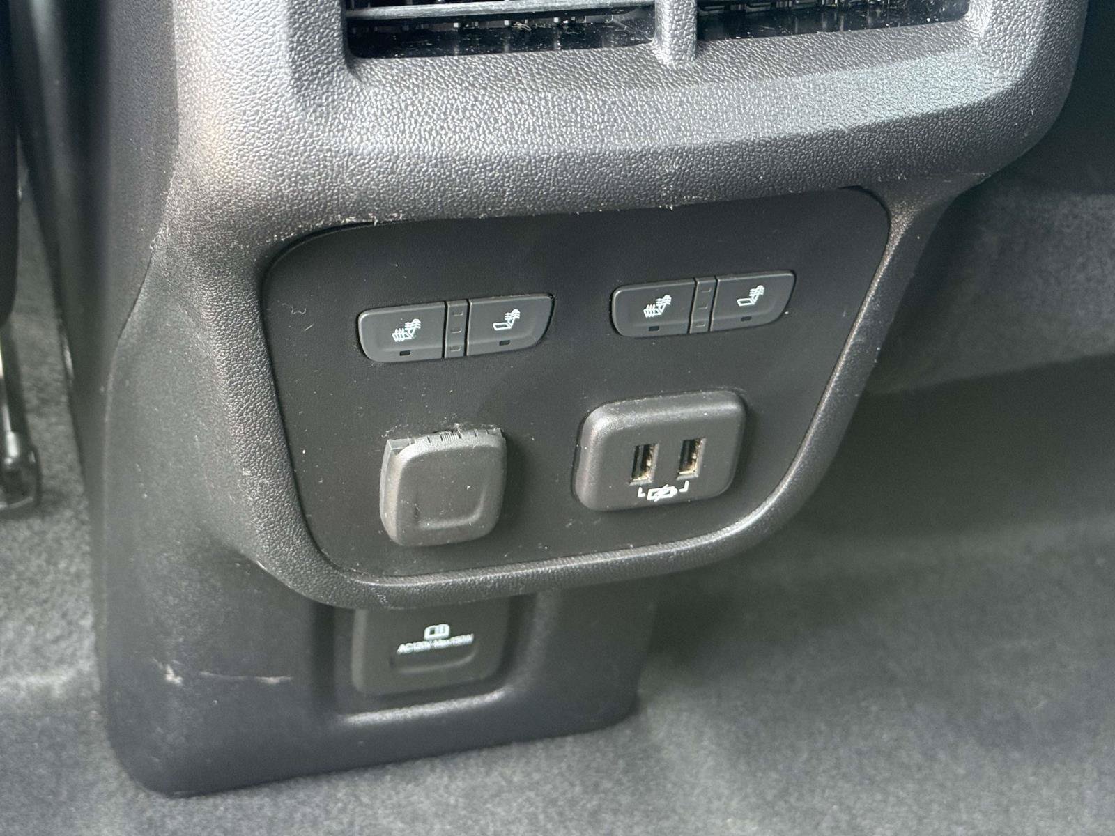 Used 2018 Chevrolet Equinox Premier AWD/4WD image 7