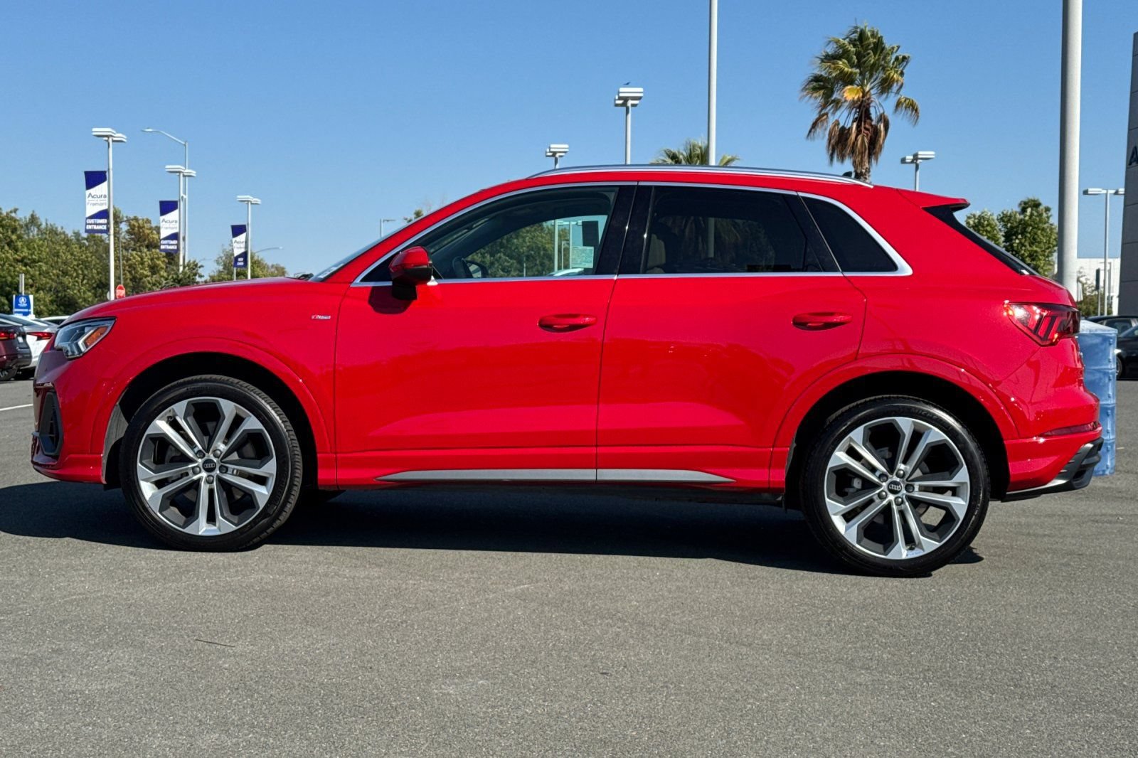 Used 2020 Audi Q3 2.0T Premium Plus AWD/4WD image 7