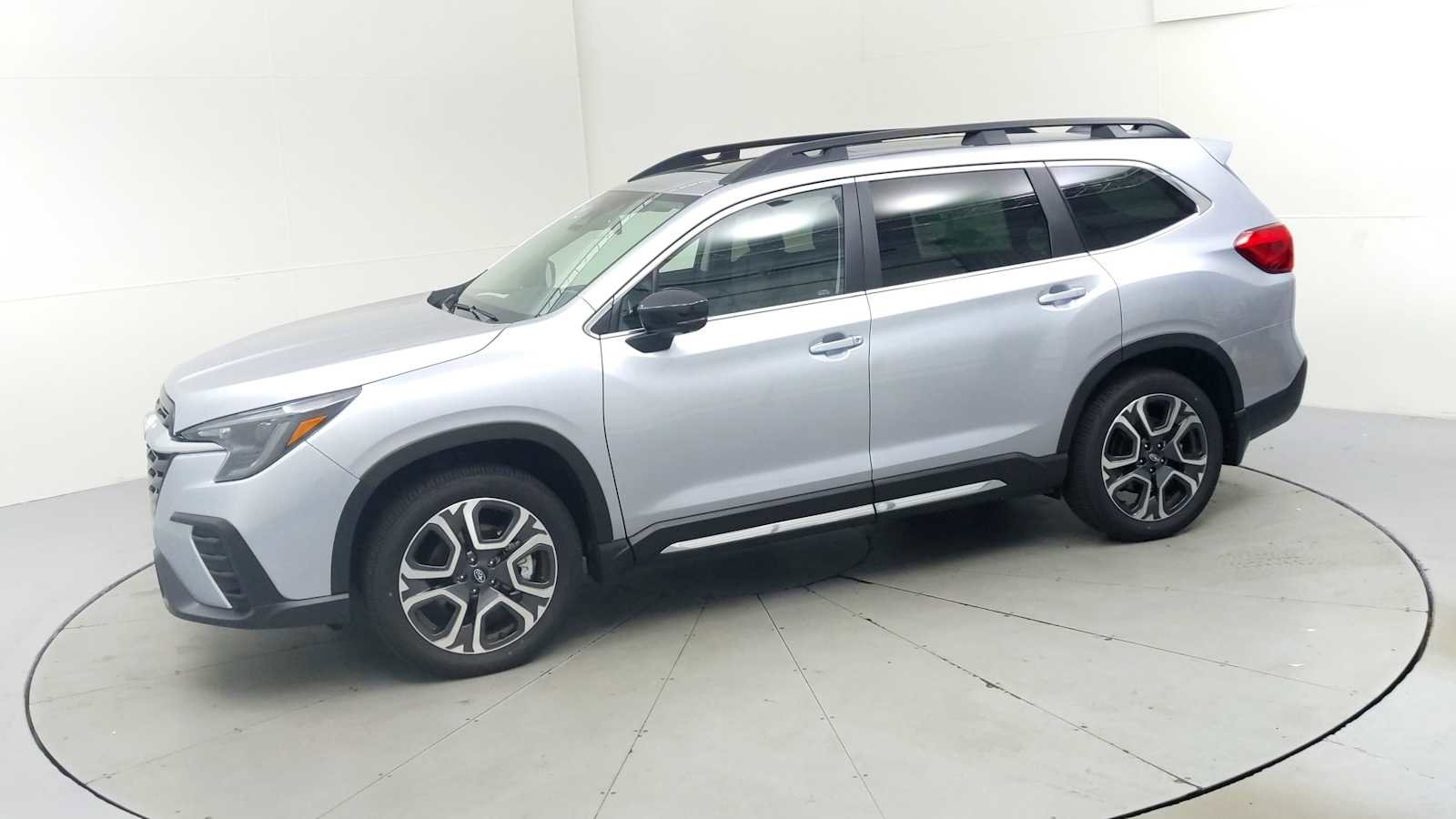 New 2025 Subaru Ascent Limited image 5