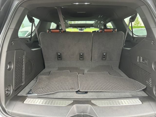 Used 2023 GMC Yukon XL Denali Ultimate image 14