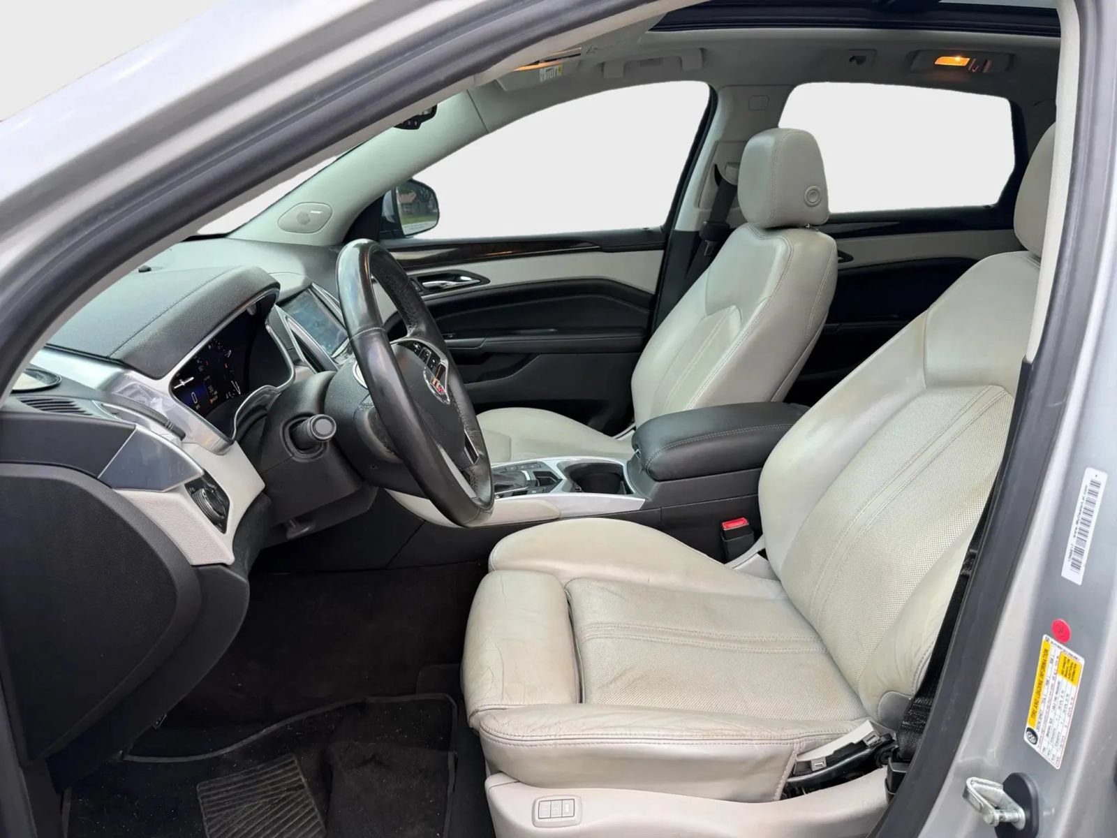 Used 2014 Cadillac SRX Luxury w/ Driver Awareness Package FWD image 12