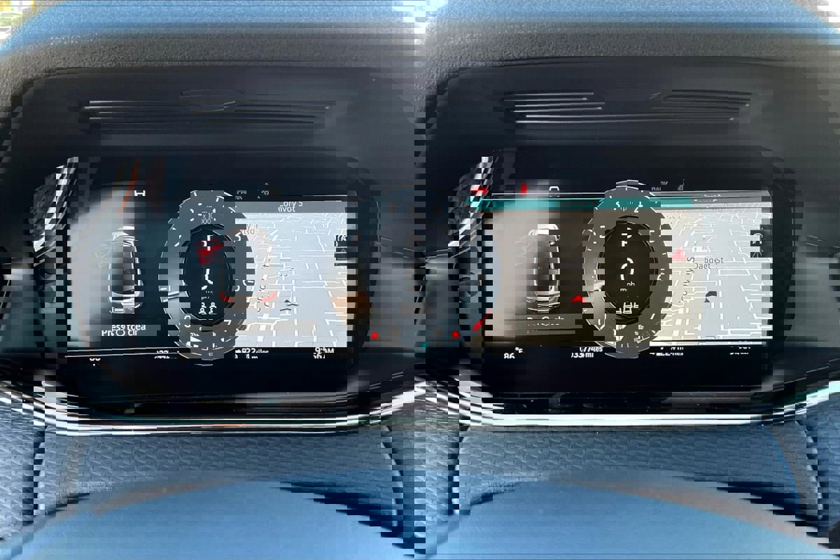 Used 2023 Land Rover Range Rover Evoque R-Dynamic S image 16