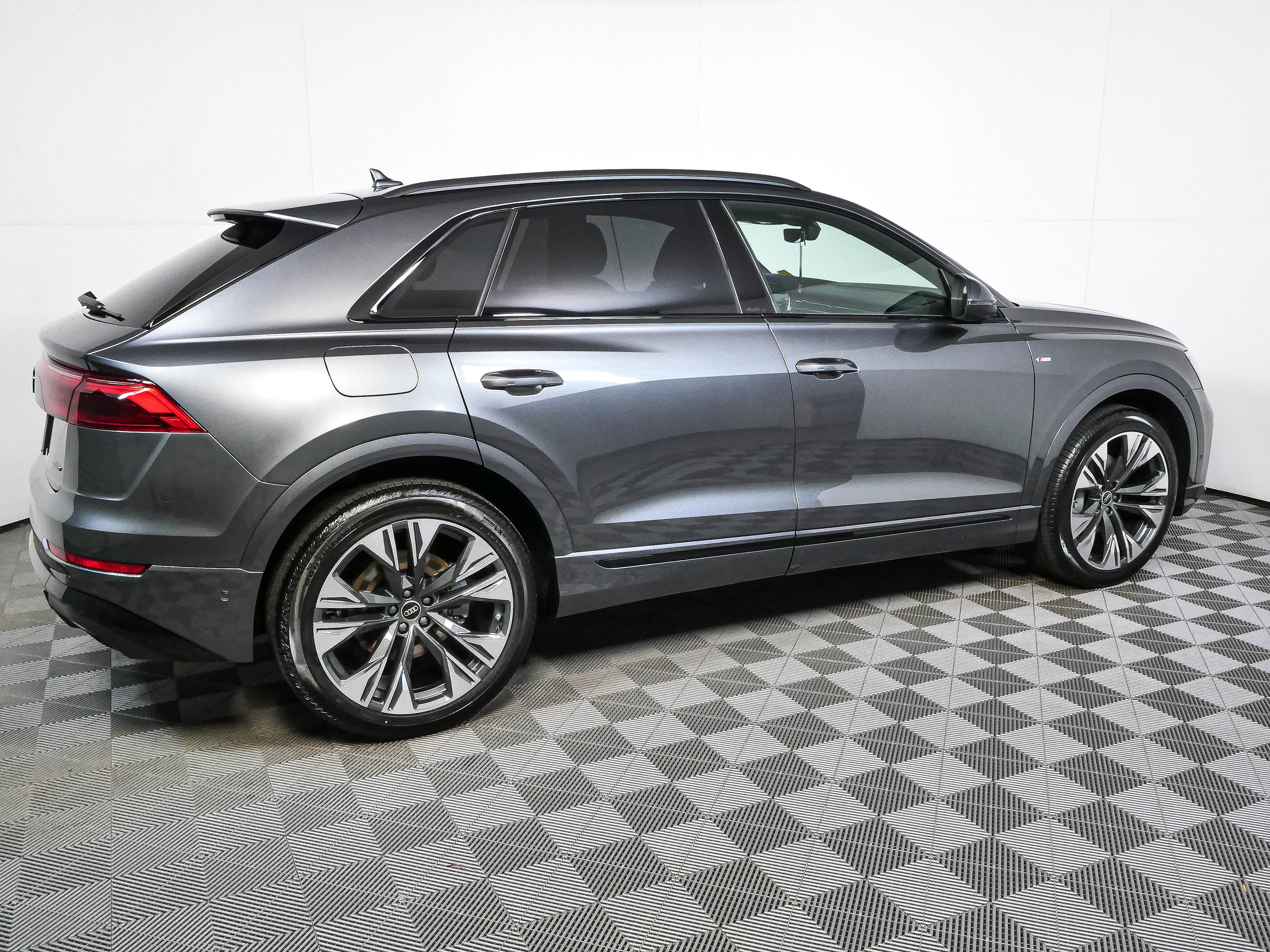 New 2026 Audi Q8 Premium Plus AWD/4WD image 2