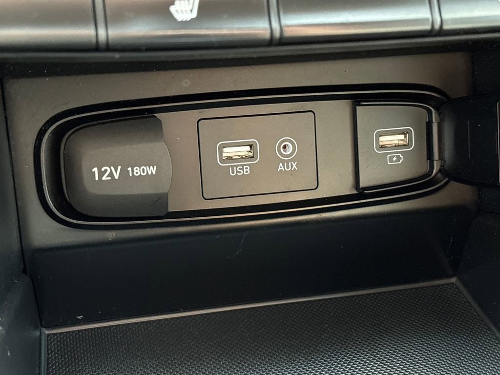 Used 2019 Hyundai Santa Fe SEL FWD image 17