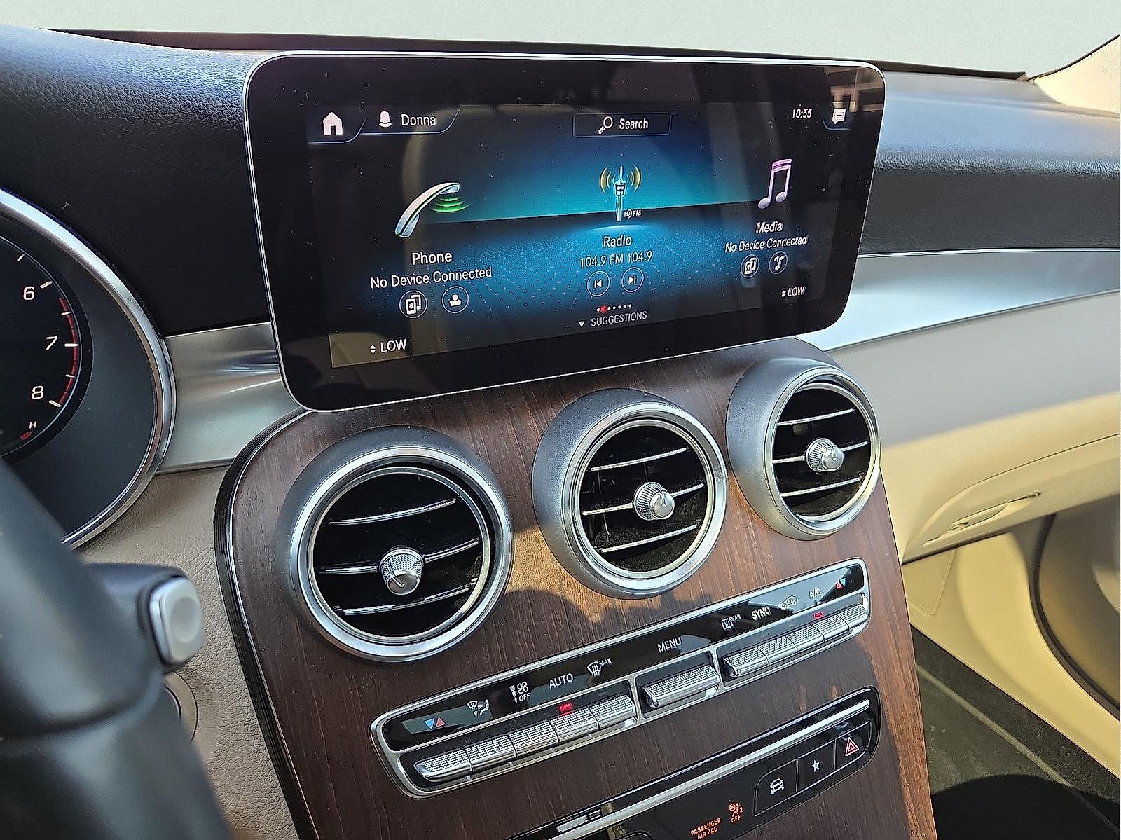 Used 2022 Mercedes-Benz GLC 300 GLC 300 w/ Premium Package Lite image 16