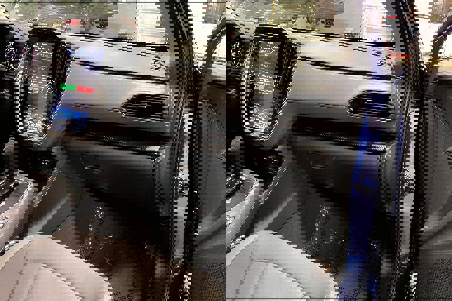 Used 2025 Subaru Crosstrek 2.0i Premium image 19