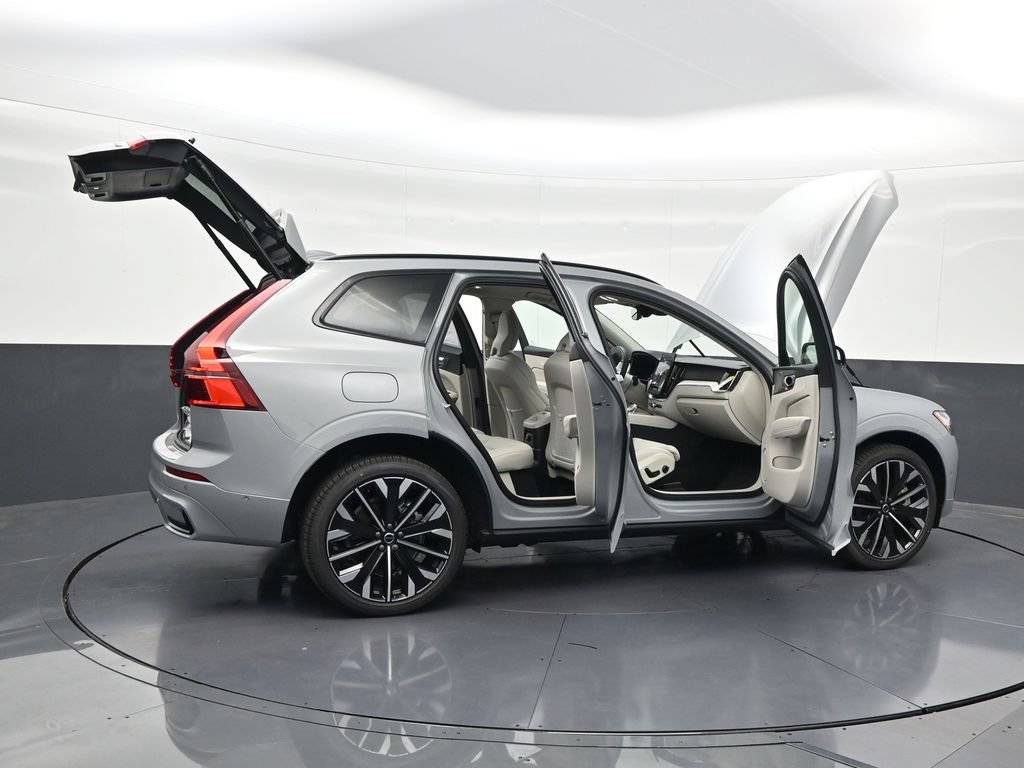 New 2026 Volvo XC60 T8 Ultra w/ Protection Package Premier AWD/4WD image 28