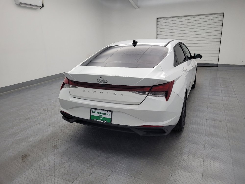 Used 2021 Hyundai Elantra SEL FWD image 7
