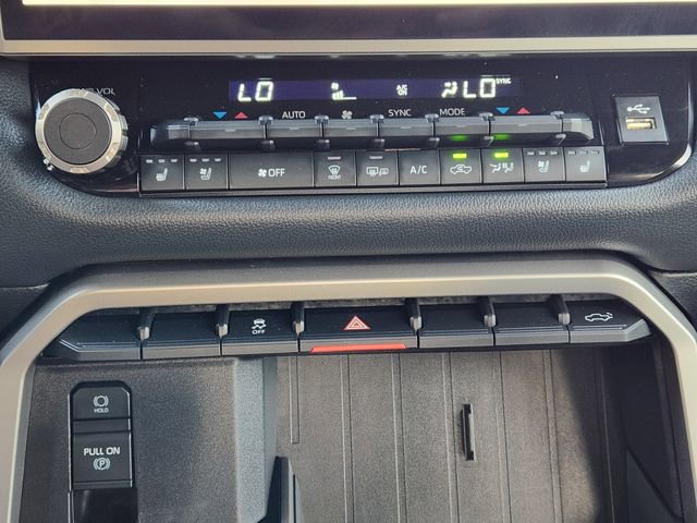Certified 2026 Toyota Tundra Limited AWD/4WD image 17