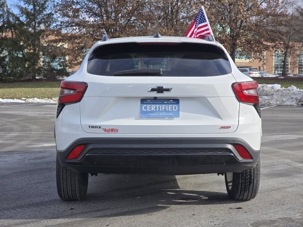 Certified 2025 Chevrolet Trax RS w/ Driver Confidence Package image 13